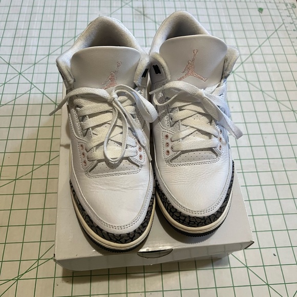 Jordan 3 Neapolitan 7.5 - Picture 2 of 5
